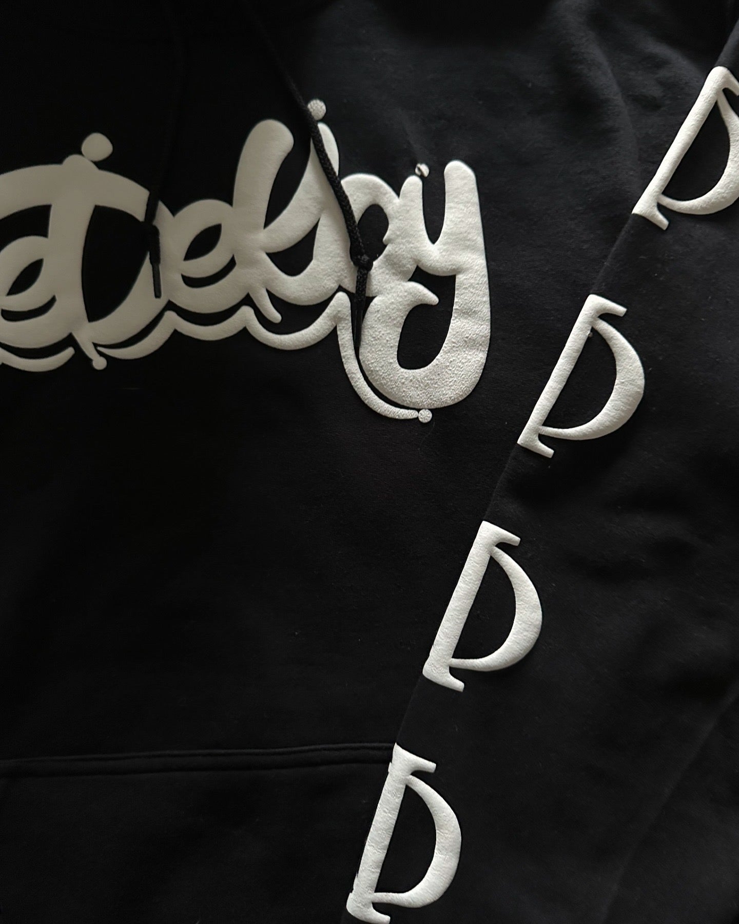 Puff Print iedekay phi'd sleeve Black Hoodie